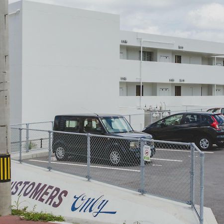Hideout Okinawa Uruma Eksteriør billede