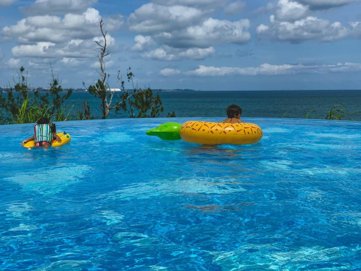 Hideout Okinawa Uruma Eksteriør billede
